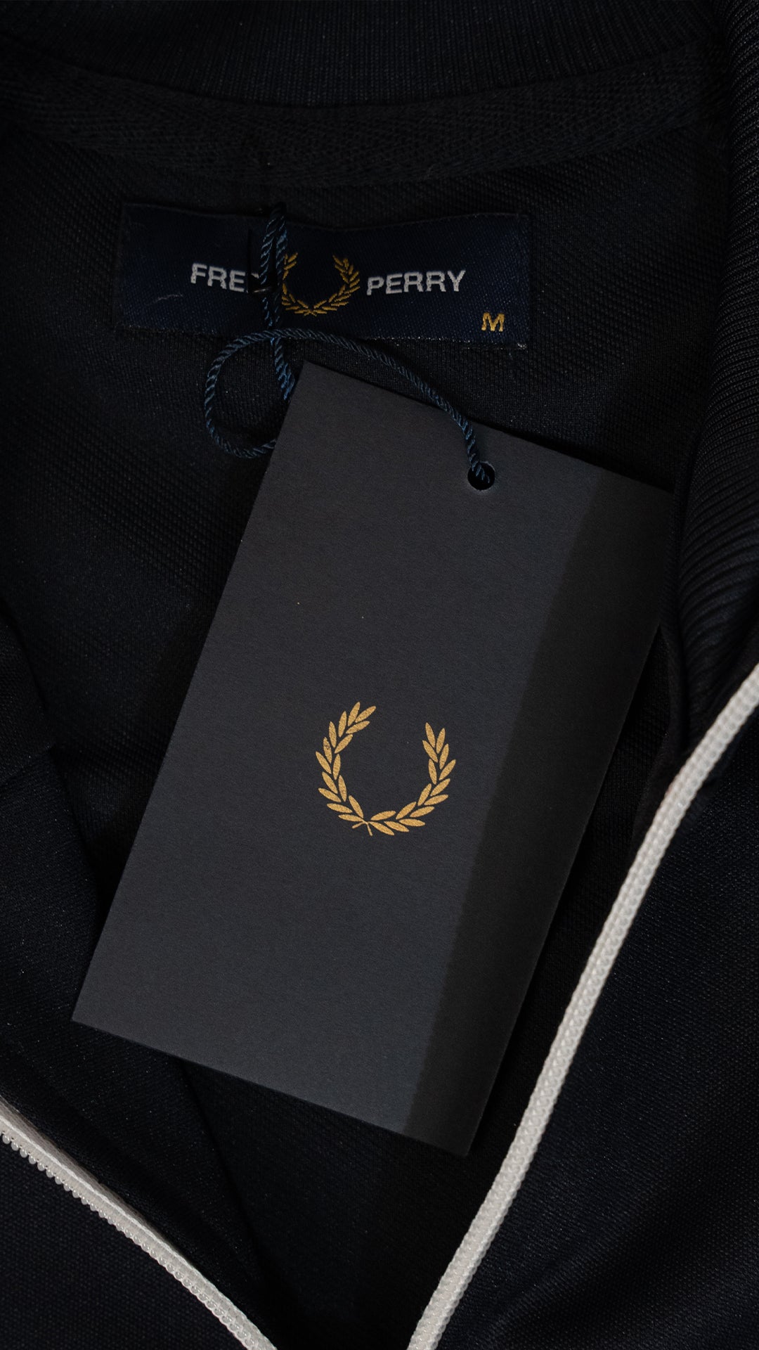 Fred Perry Teget Full-Zip Duks sa Logom na Rukavima