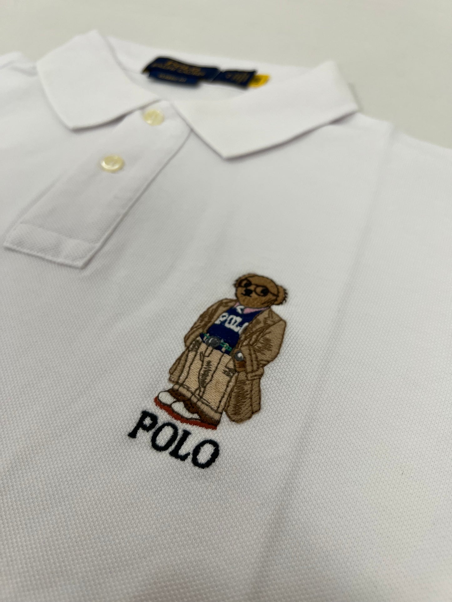 Polo Ralph Lauren Bela Majica na Kragnu sa Elegant Bear Znakom