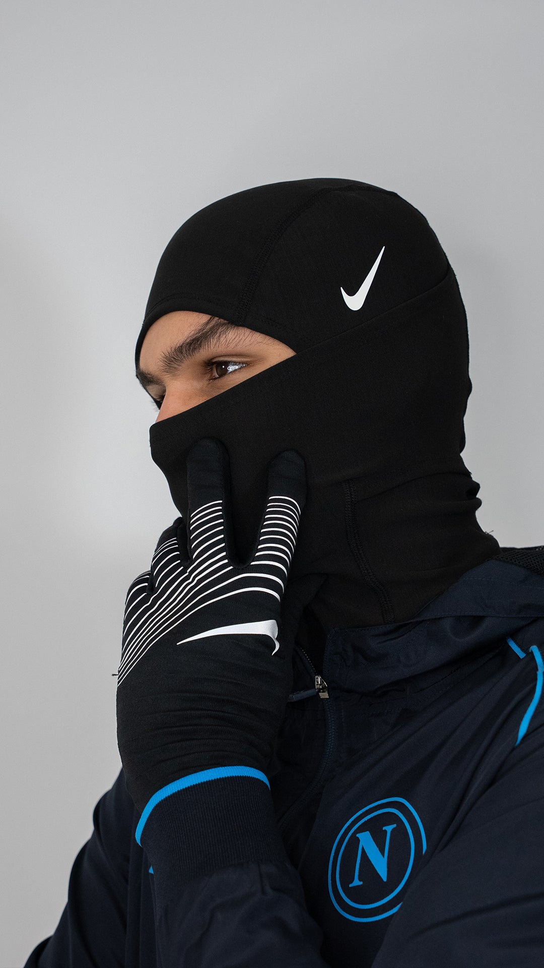 Nike HyperWarm Balaclava+Rukavice Komplet