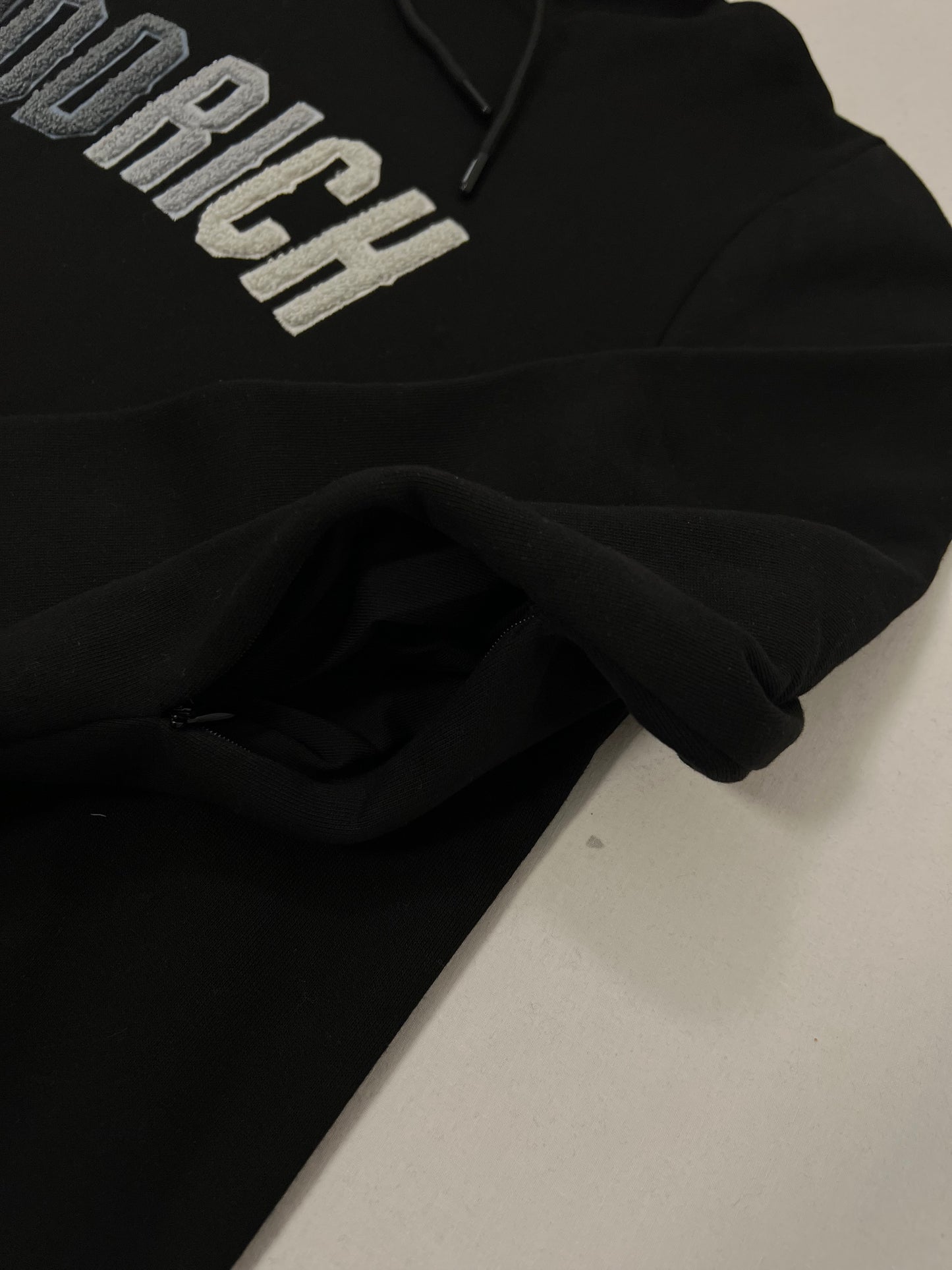 HOODRICH Crni Duks sa Velikim Logom