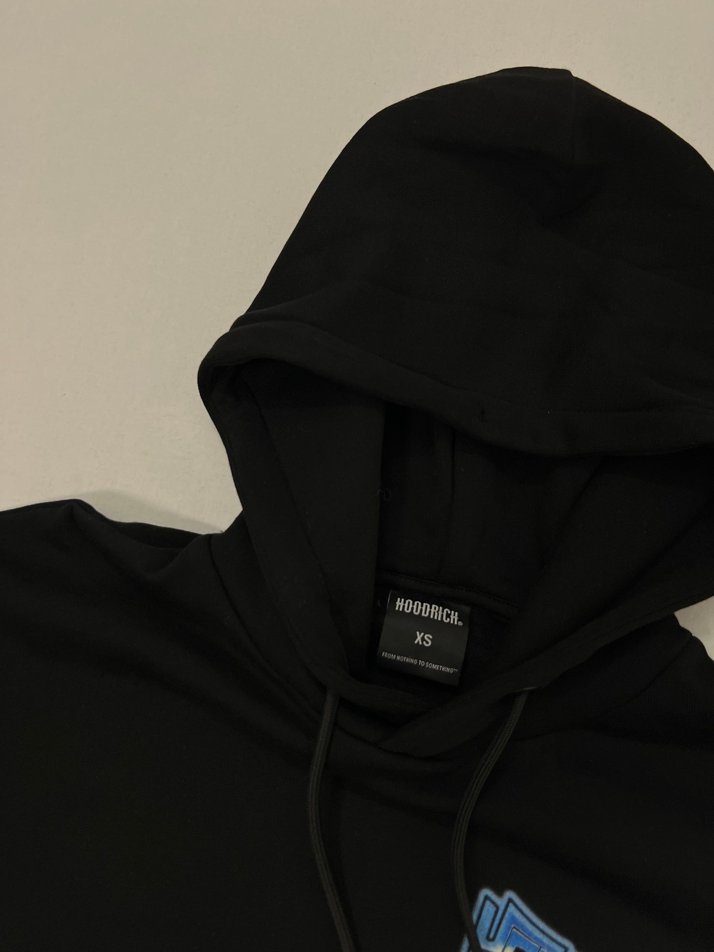 HOODRICH Crni Duks sa Worldwide Printom na Leðima