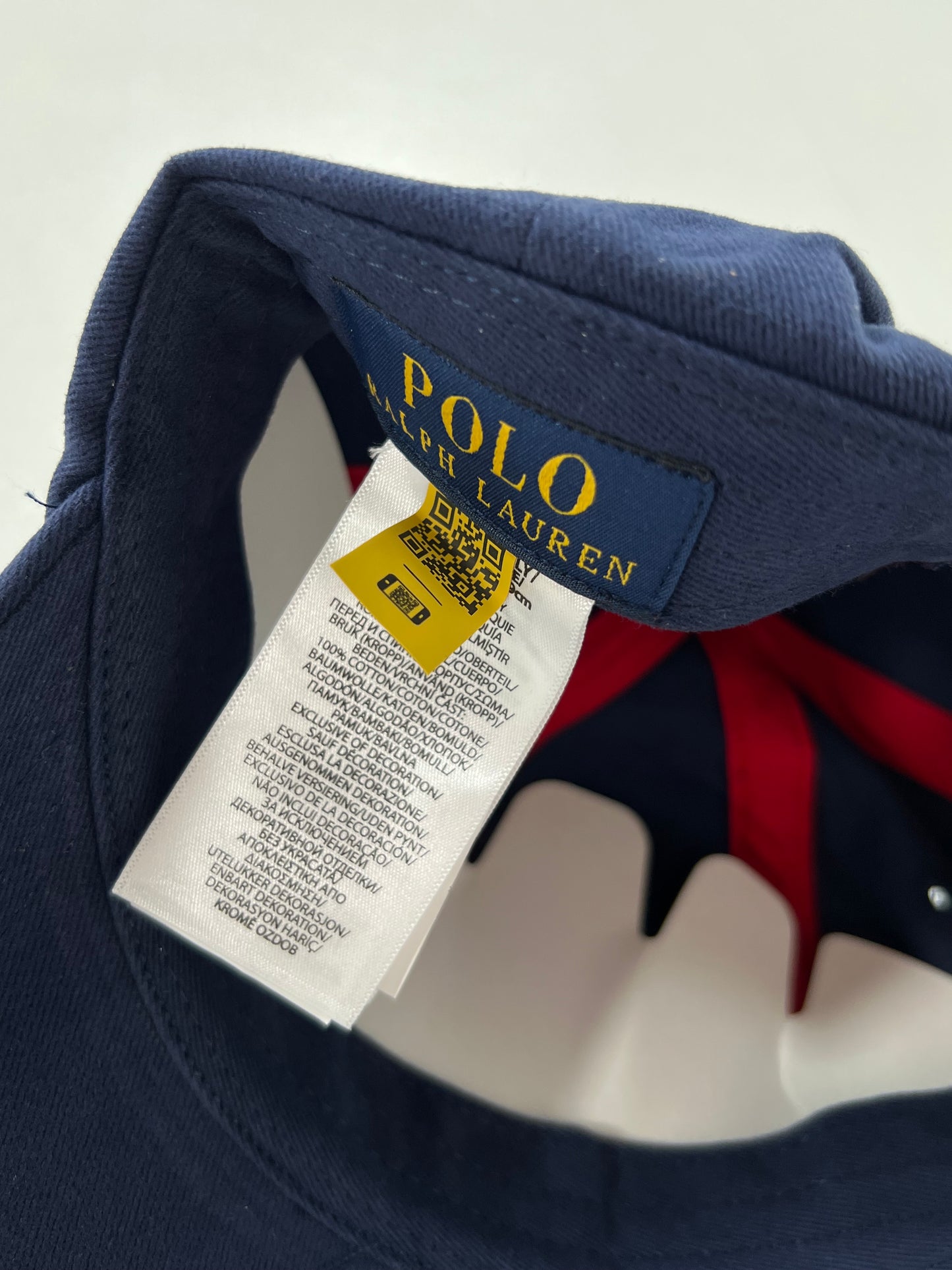 Polo Ralph Lauren Teget Kačket sa Elegant Ušivenim Medvedom
