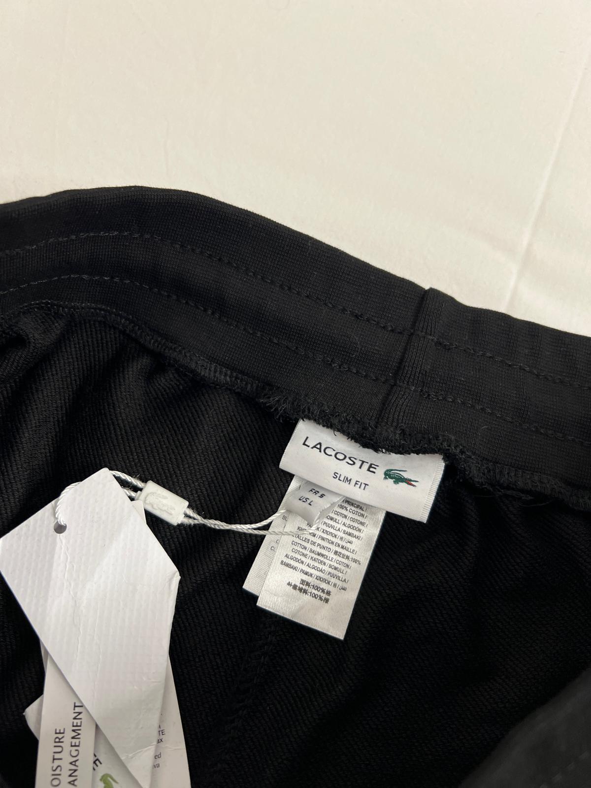 Lacoste Crni Šorc sa Lacoste Logom sa Strane