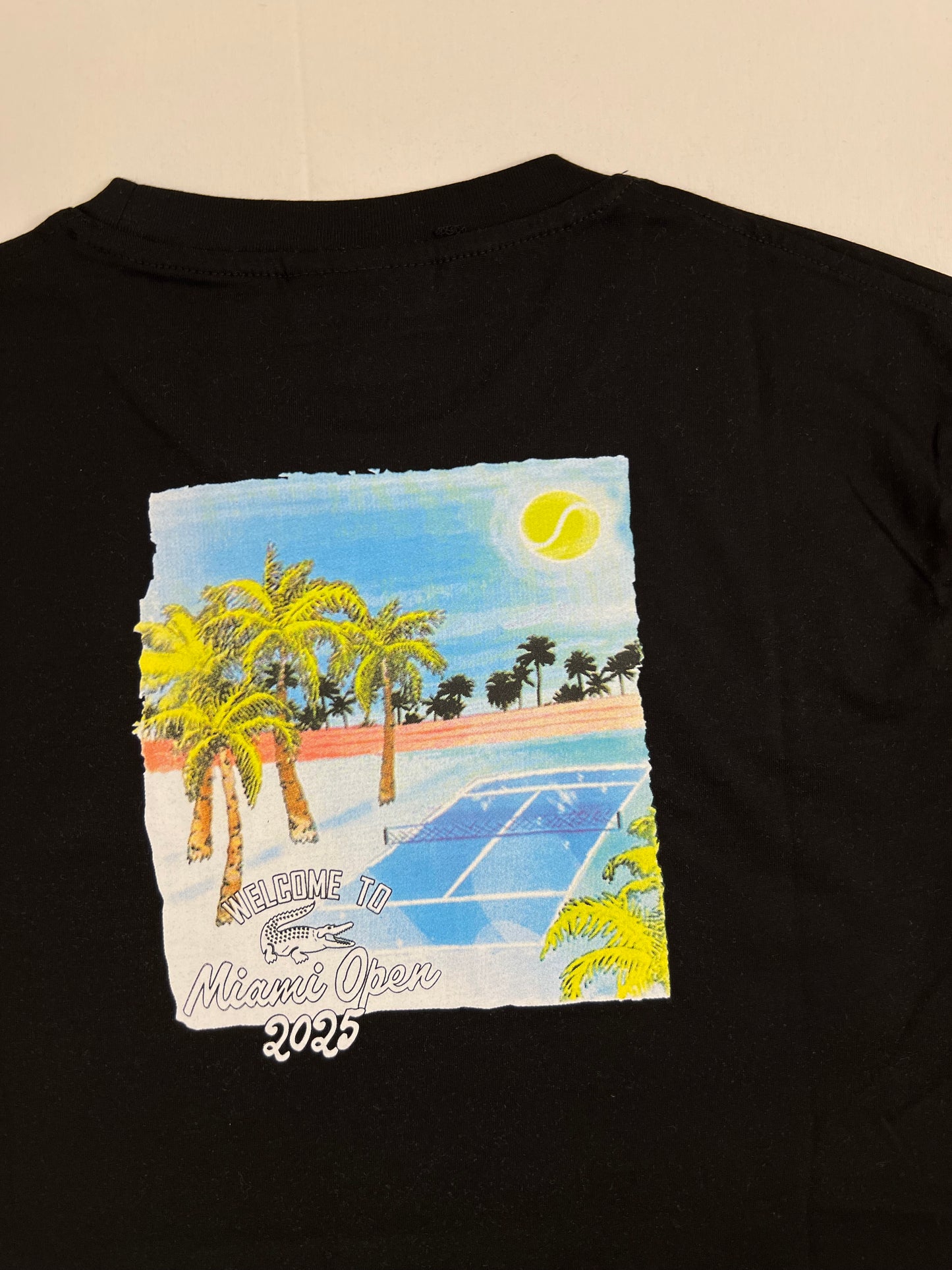 Lacoste Crna Majica sa Miami Beach Back Printom