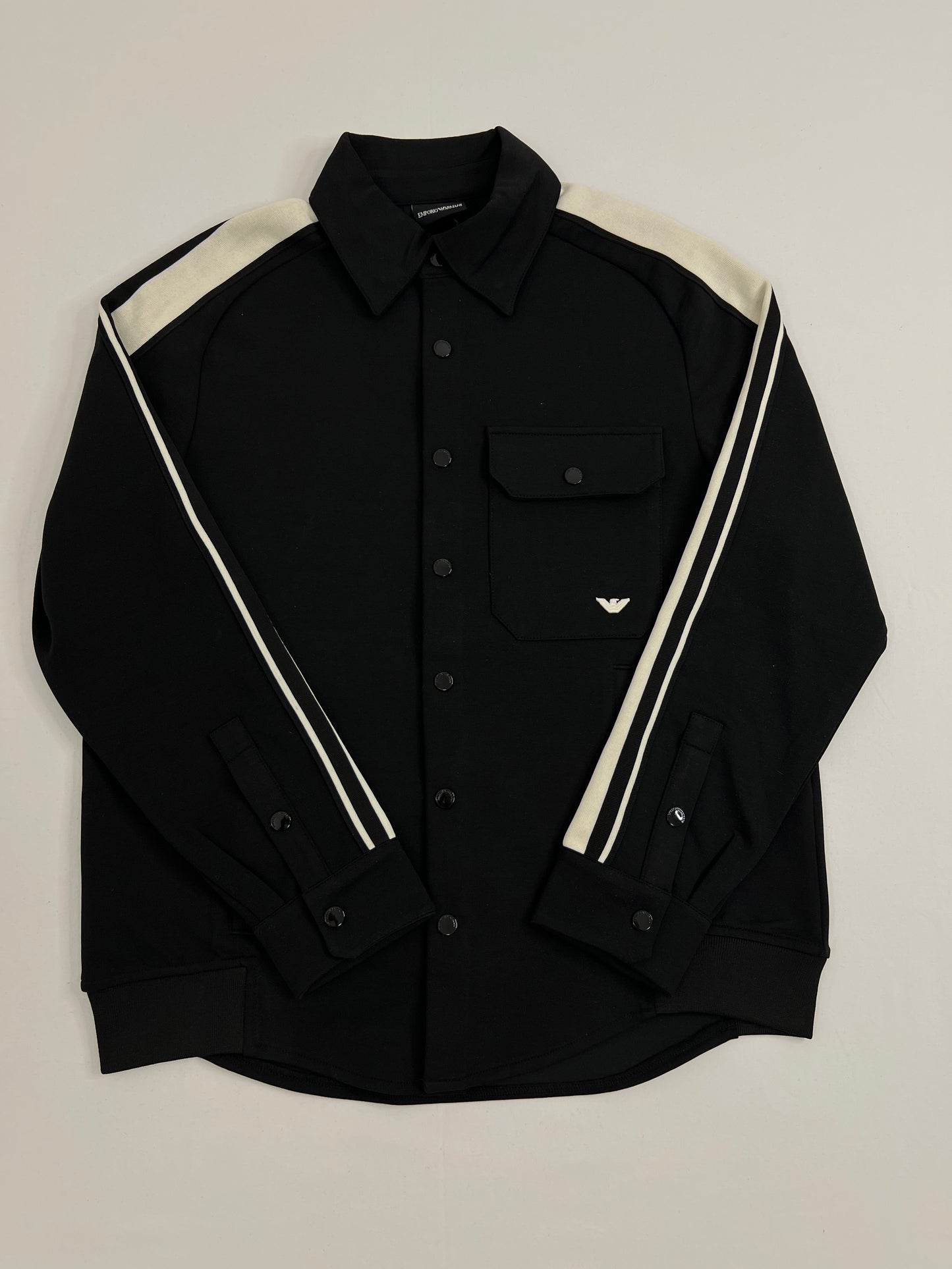 Emporio Armani EA7 Crna Sportska-Elegantna Košulja/Kaput SS2026