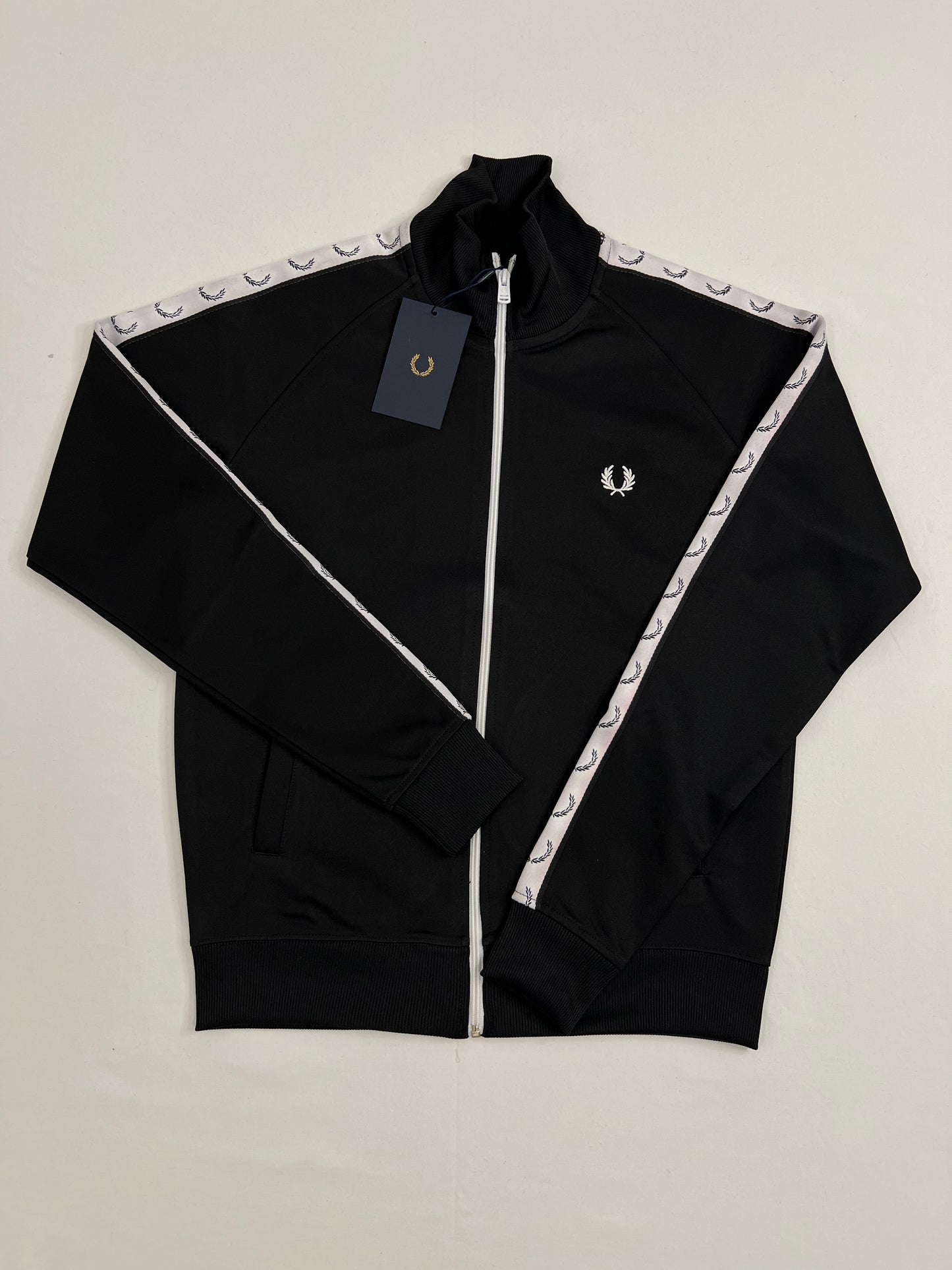 Fred Perry Full-Zip Crni Duks sa Logom na Rukavima
