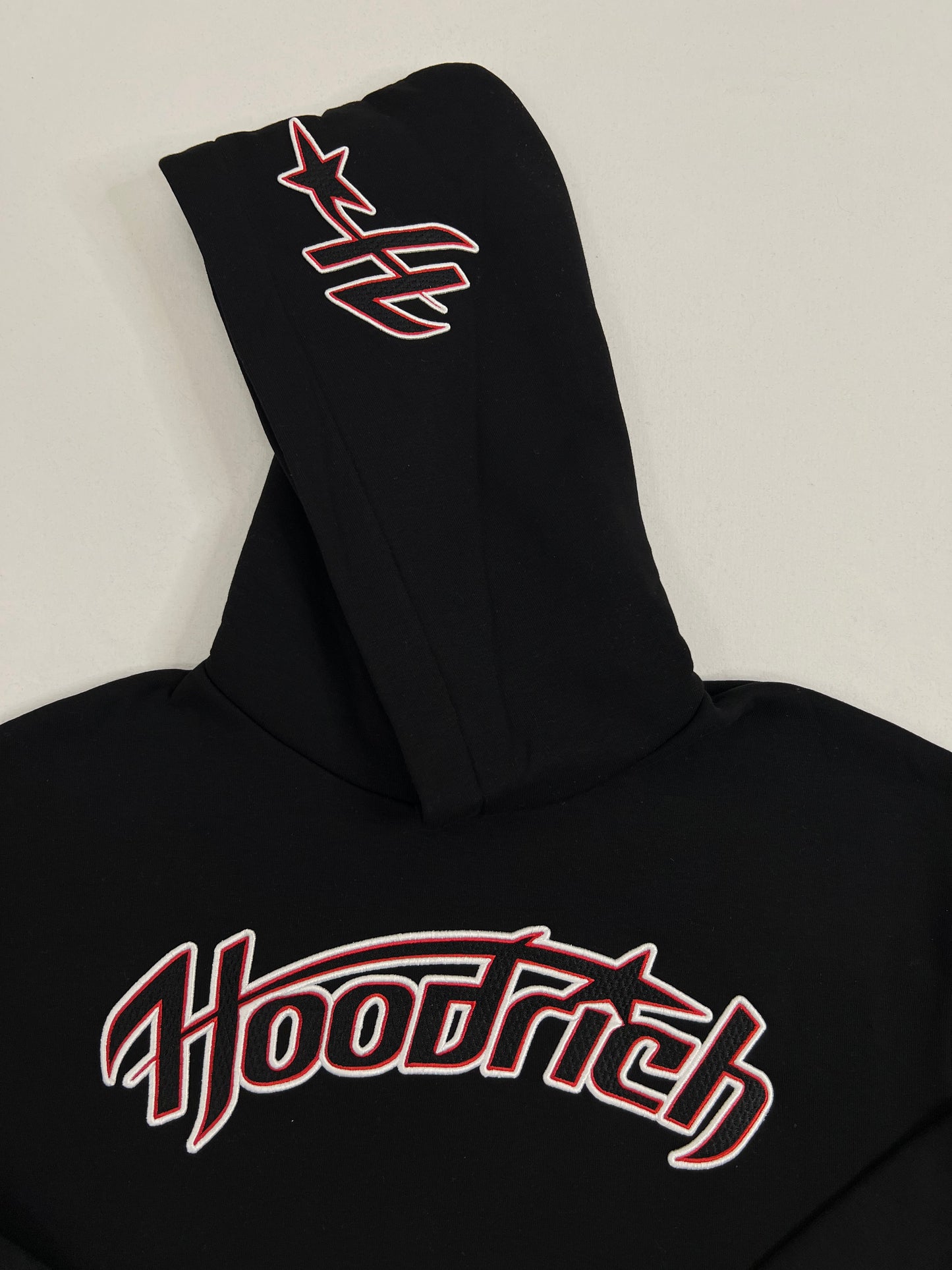 HOODRICH Crni Komplet sa Zvezdastim