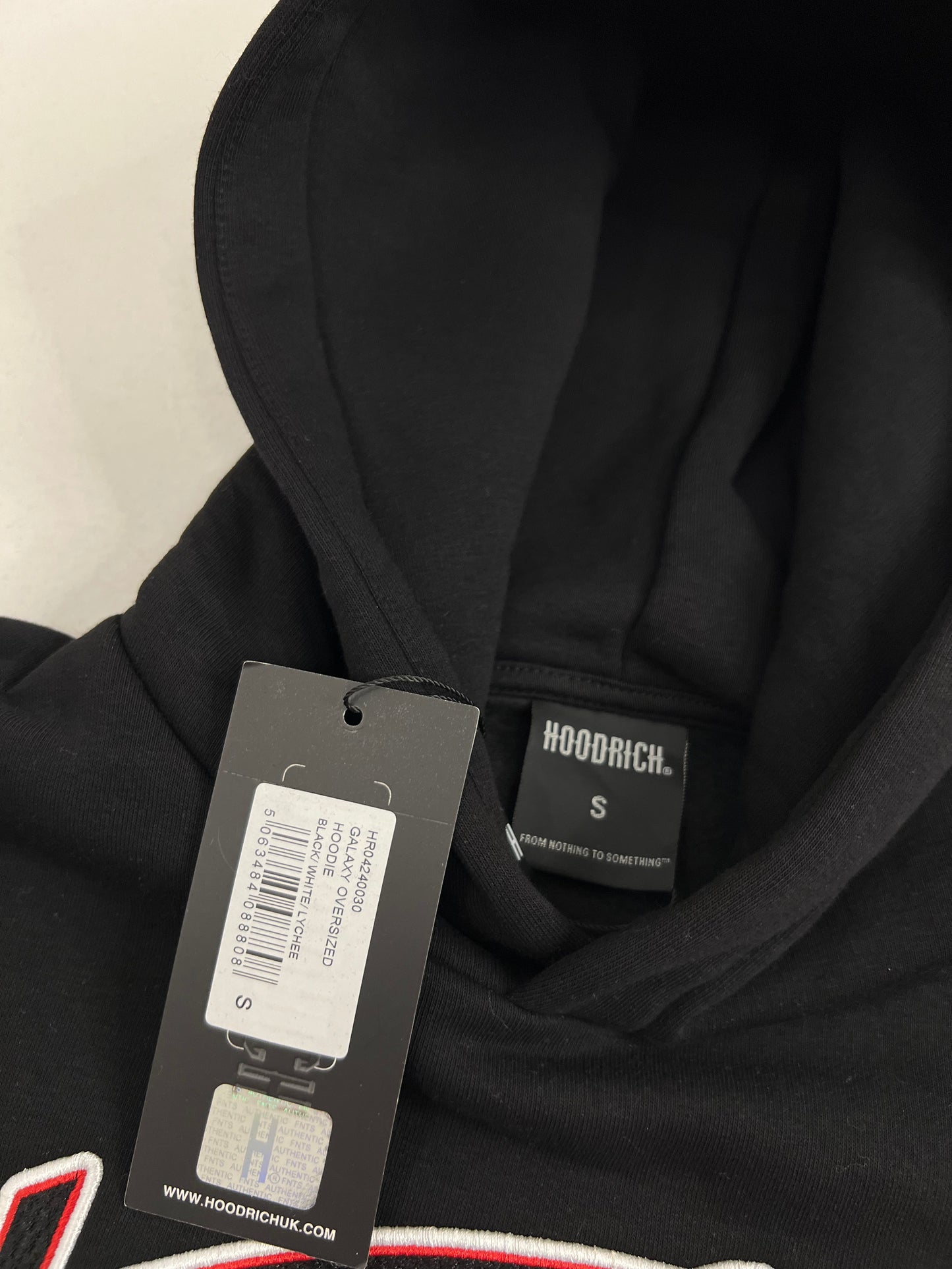 HOODRICH Crni Komplet sa Zvezdastim