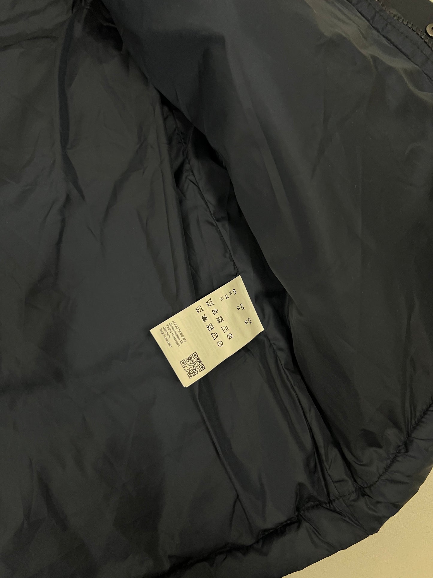 HUGO Tamno Teget Prsluk sa Logom