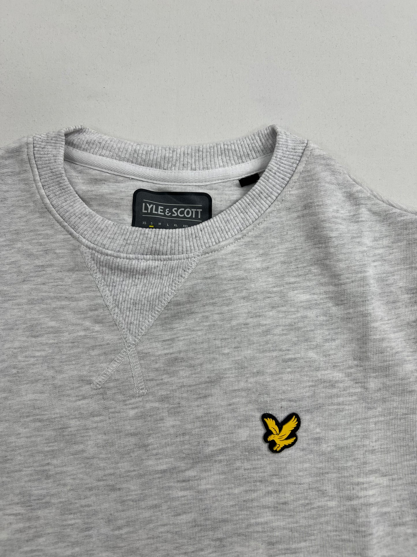 Lyle & Scott Sport Sivi Duks sa Basic Gumenim Logom