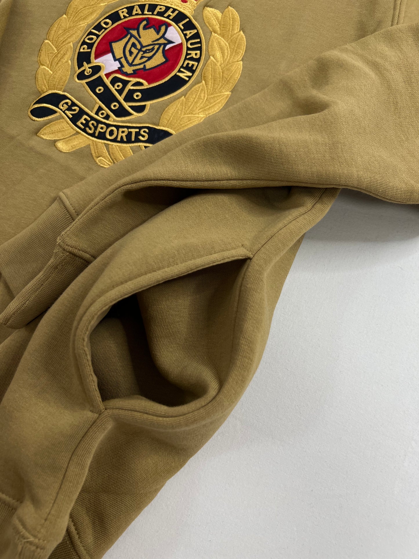 Polo Ralph Lauren Bež Duks sa G2 Esports Ušivenim Logom