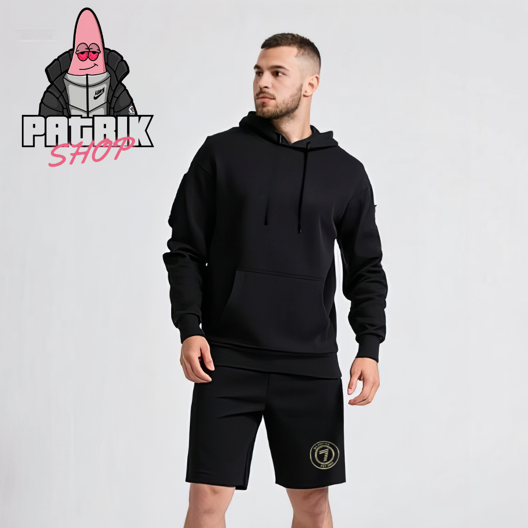 Emporio Armani EA7 Milano Crni Šorc sa Gold Badge