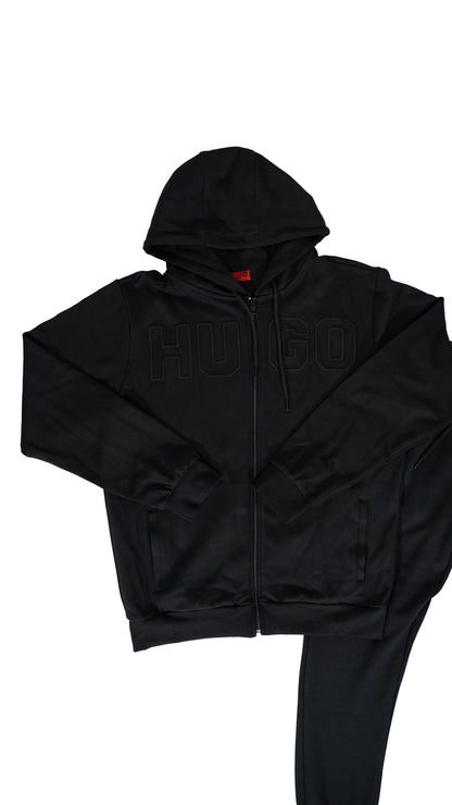 HUGO Crni Komplet sa Velikim Ušivenim Logom