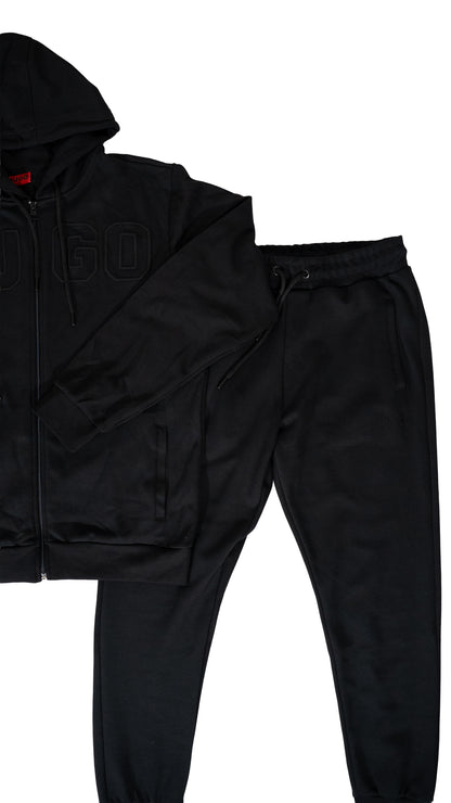 HUGO Crni Komplet sa Velikim Ušivenim Logom