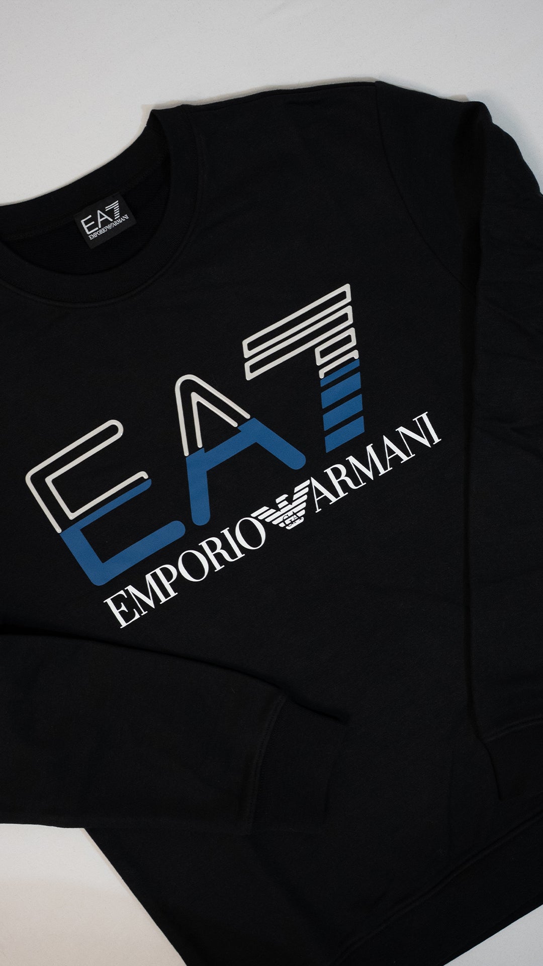 Emporio Armani EA7 Crni Duks sa Logom