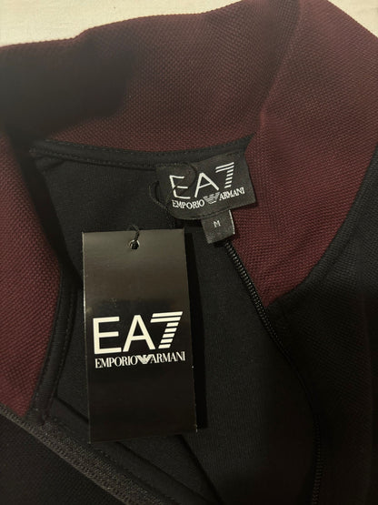 Emporio Armani EA7 Crno/Bordo Duks sa Printom na Grudima i Rukavima