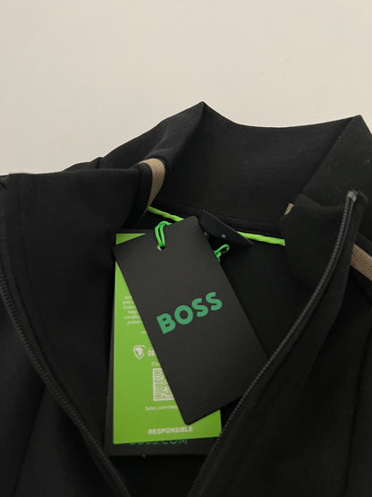 BOSS Crni Quarter-Zip Komplet sa Detaljima SS2026
