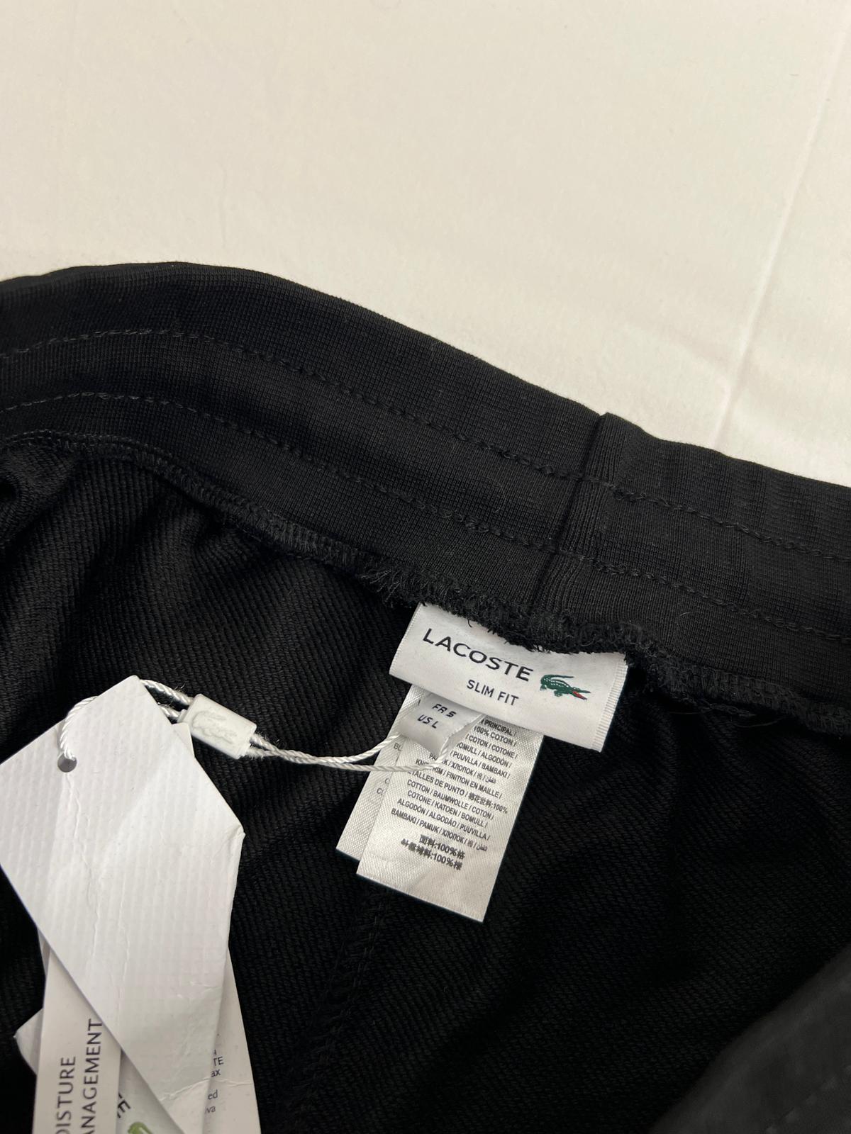 Lacoste Crni Šorc sa Lacoste Logom sa Strane