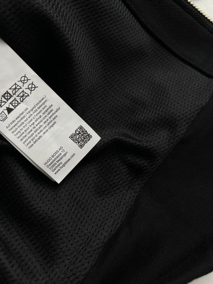 HUGO Crni Full-Zip Elegant Duks sa Logom na Grudima