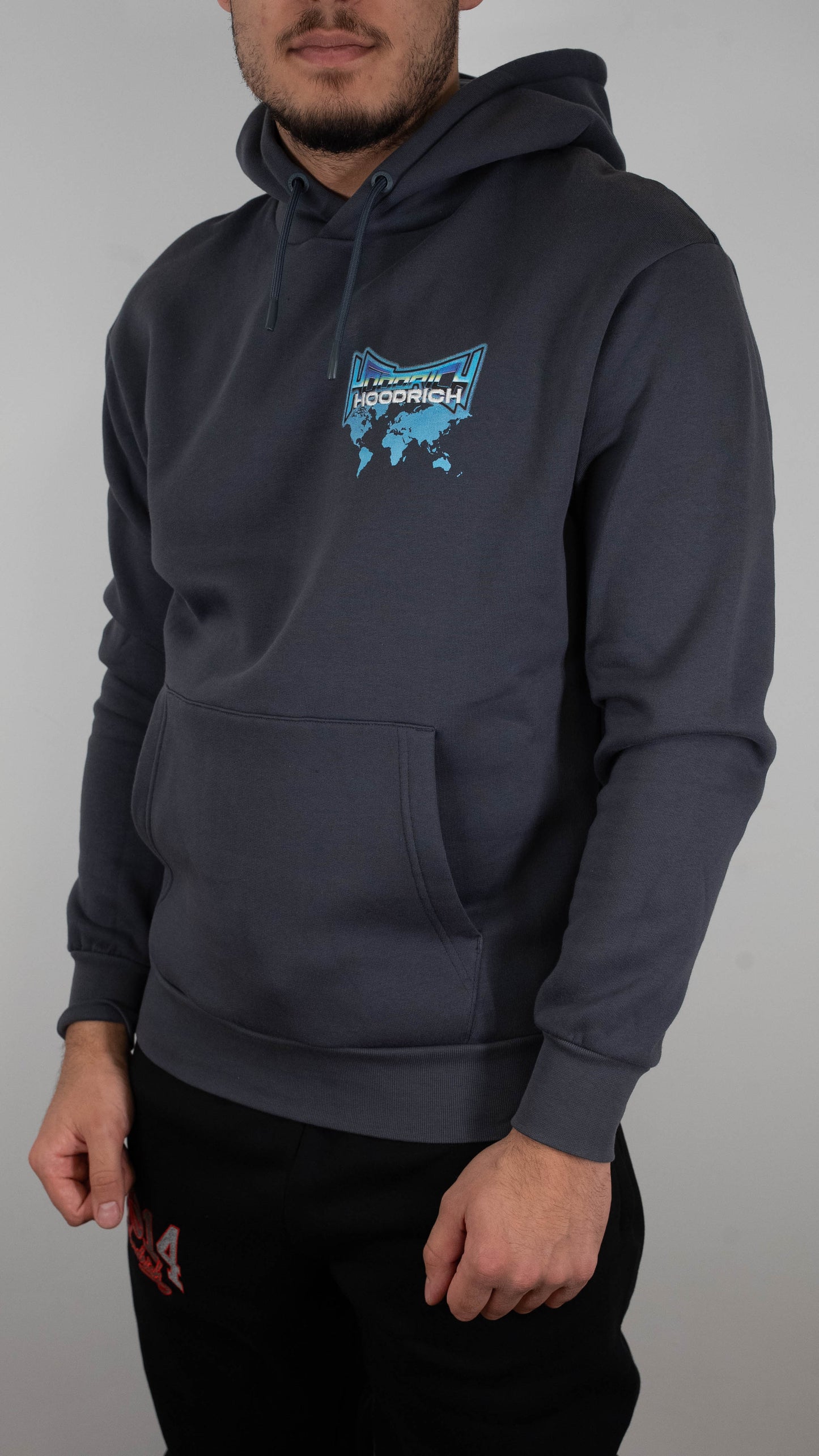 HOODRICH Sivi Duks sa Worldwide Printom na Leðima