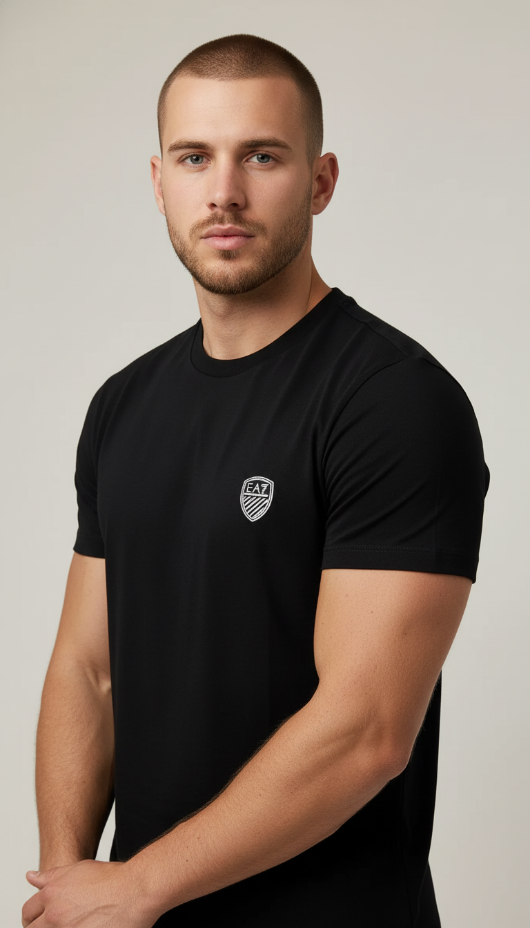 Emporio Armani EA7 Crna Majica sa Badge Logom