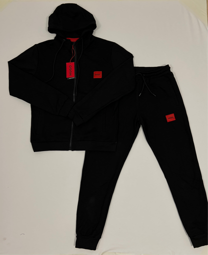 HUGO Crni FULL-ZIP Komplet sa Crvenim Box Logom