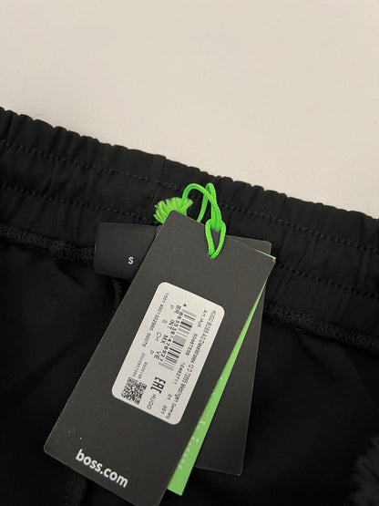 BOSS Crna Komplet Trenerka sa Sivim Logom i Detaljima