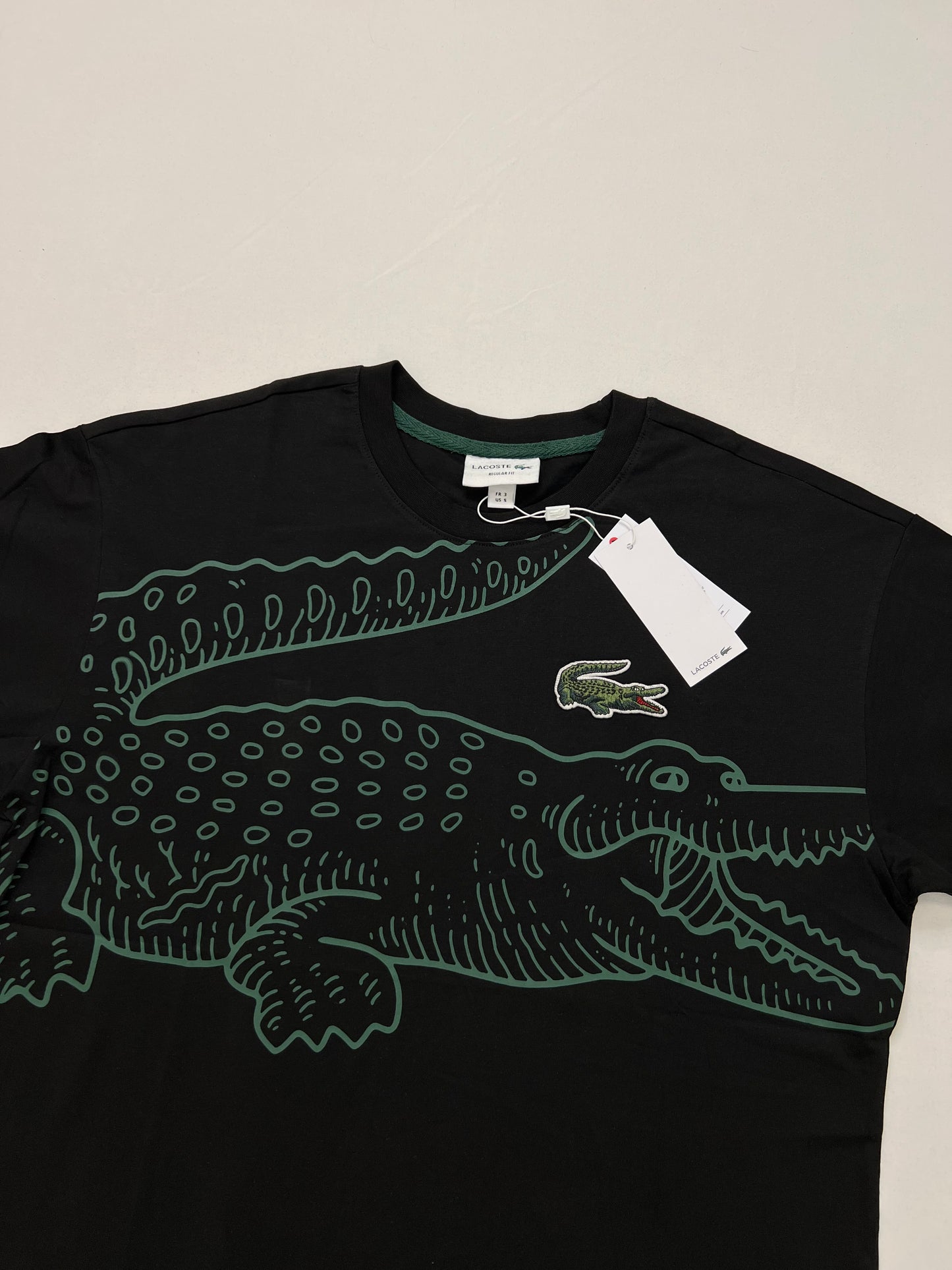 Lacoste Crna Majica sa Big Croc Printom i Velikim Znakom [Relaxed Fit]