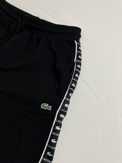 Lacoste Crni Šorc sa Lacoste Logom sa Strane
