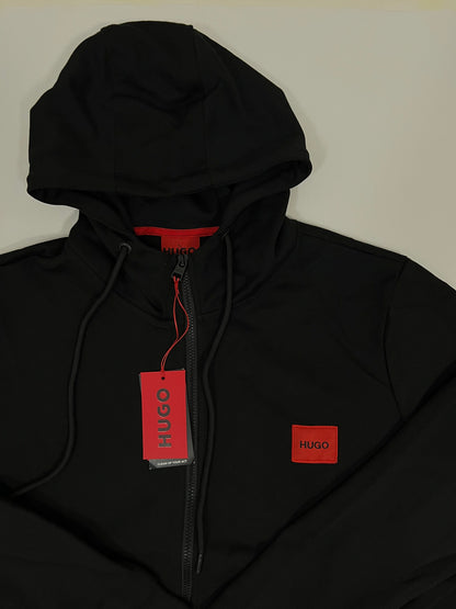 HUGO Crni FULL-ZIP Komplet sa Crvenim Box Logom