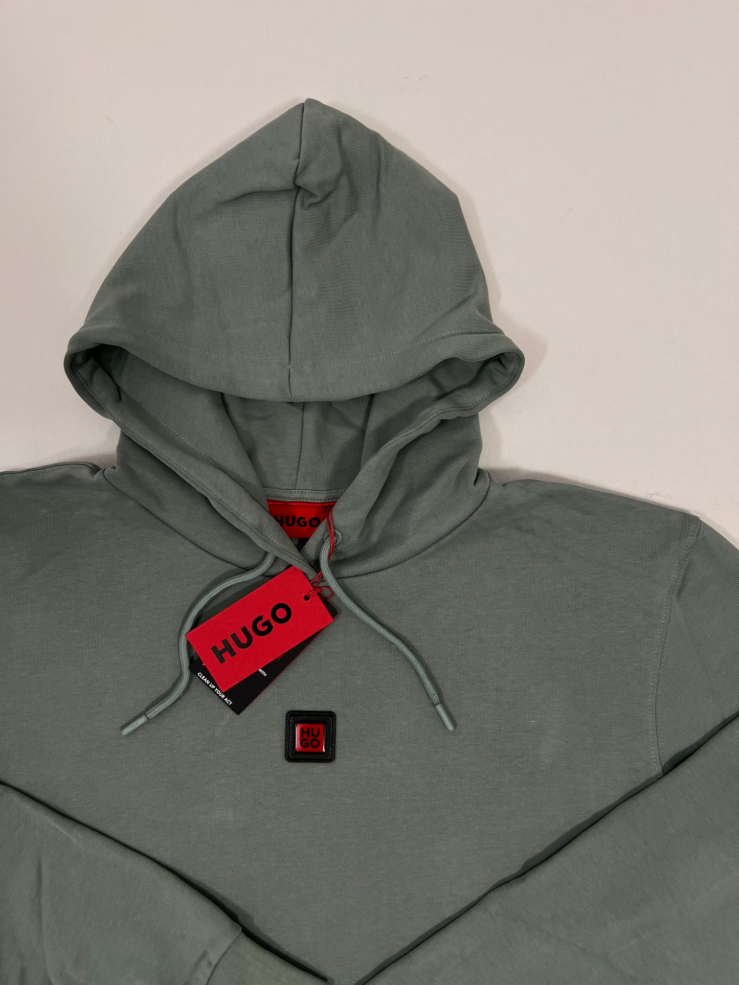 HUGO Elemental Green Duks sa Minimalistic Logom