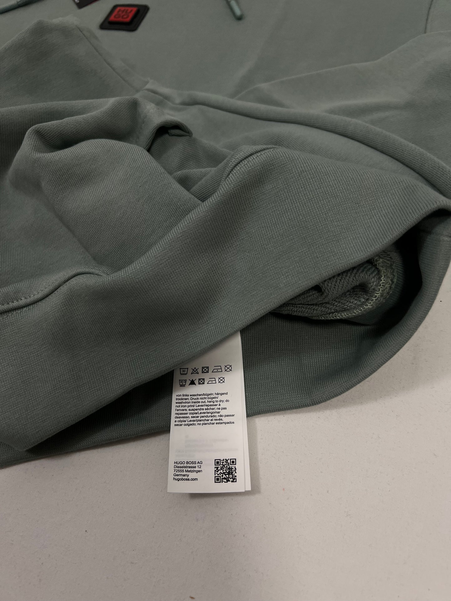 HUGO Elemental Green Duks sa Minimalistic Logom