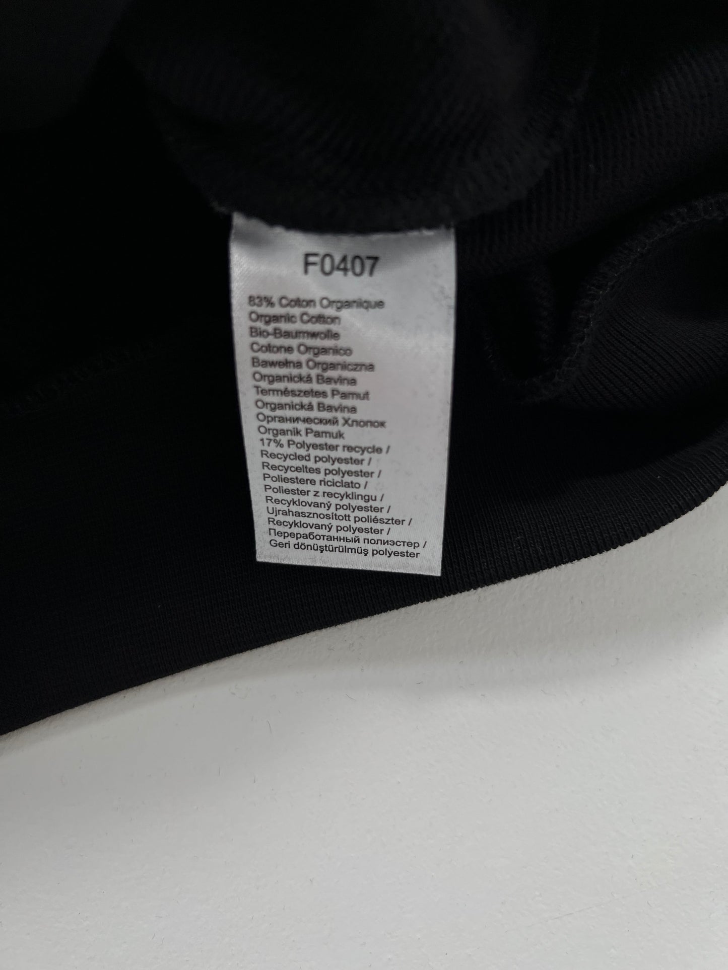 Lacoste Crni Duks sa Big Croc Ušivenim Logom