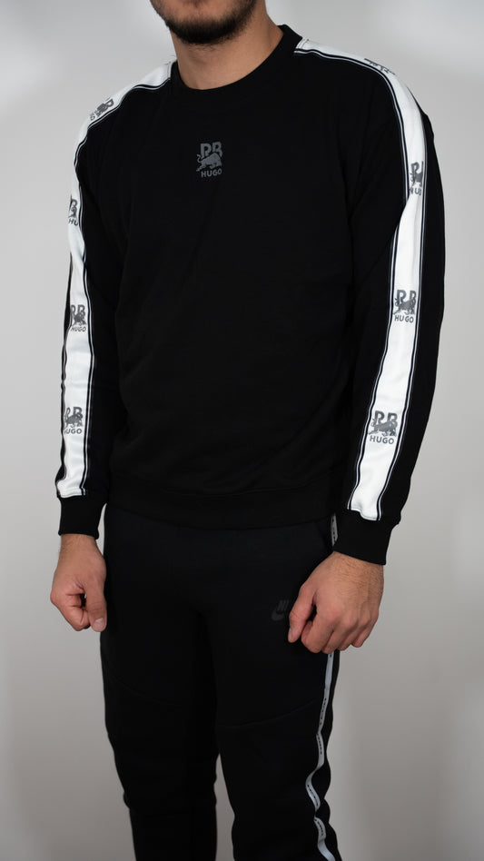 HUGO x Red Bull Crni Duks sa Logom na Rukavima