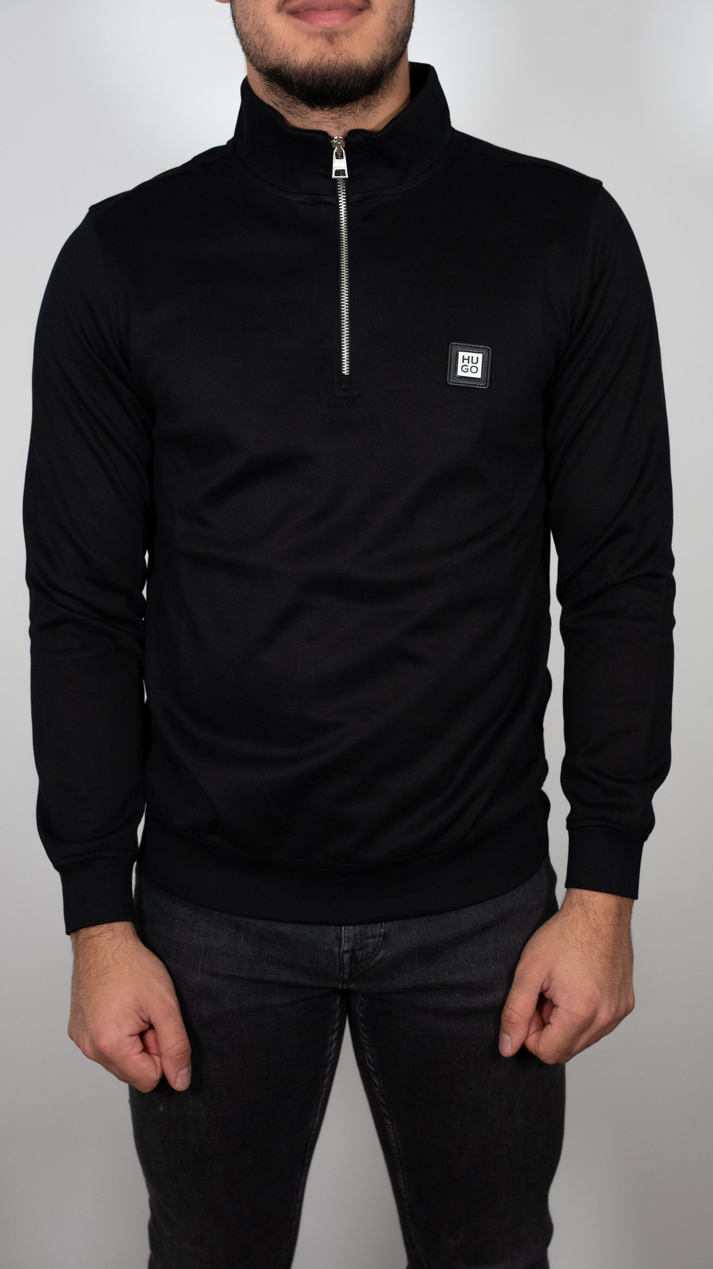 HUGO Crni Quarter-Zip Duks sa Mini Box Logom