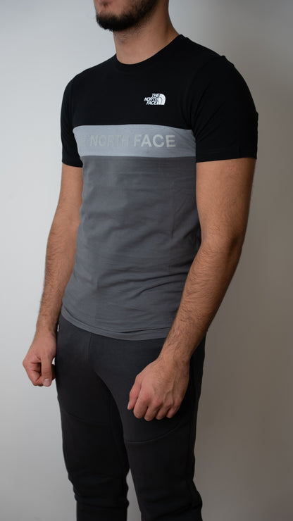 The North Face Siva Majica sa Crnim Detaljima