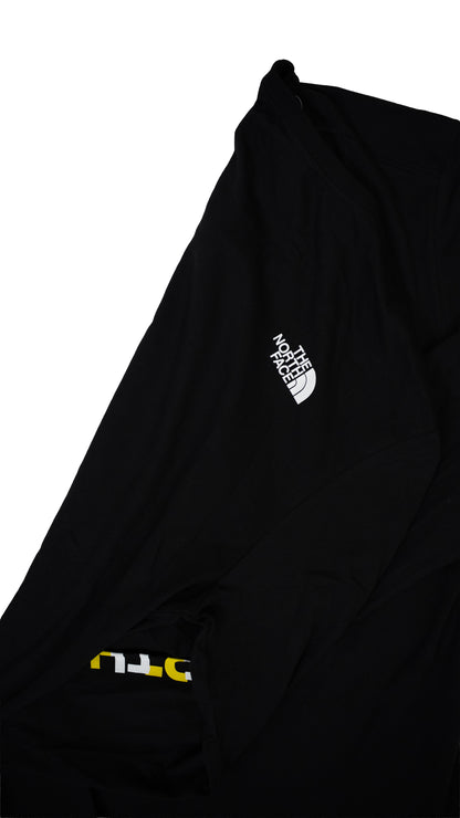 The North Face Crna Majica Dugih Rukava sa Logom na Rukavu